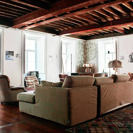 Lost :: Cais House Guest house 3*