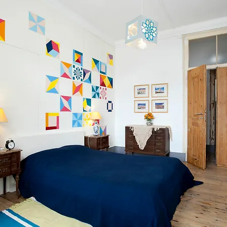 Lost :: Cais House Guest house 3*