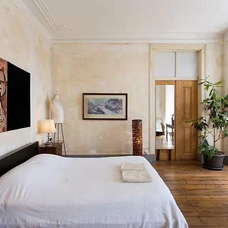 Lost :: Cais House 3* Lisbon