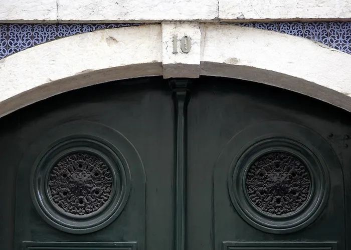 Lost :: Cais House 3* Lisboa