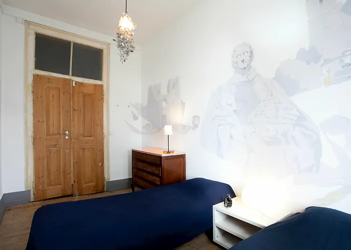 Konukevi Lost :: Cais House Lisboa