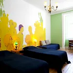 Guest house Lost :: Cais House 3*